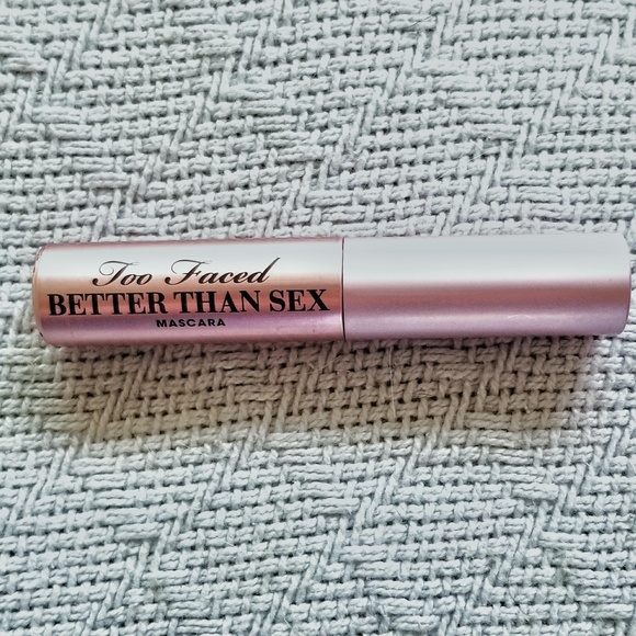 TOO FACED BETTER THAN SEX MASCARA NIKKIETUTORIALS - Picture 2 of 4